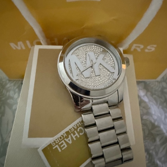 Michael Kors Silver Logo Watch - Picture 4 of 4
